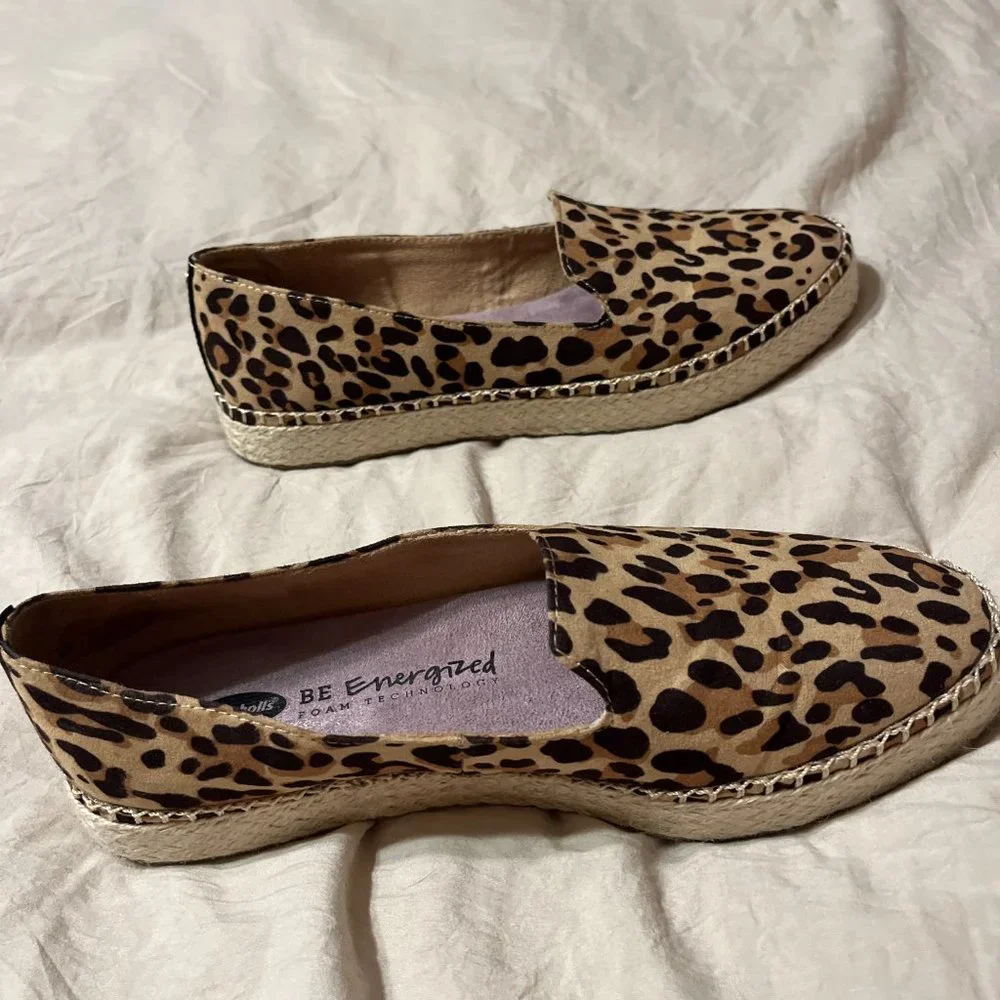 Like New Dr. Scholl's Find Me Espadrille Slip On tan/black leopard print…
